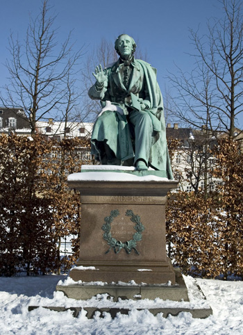 Statue von H. C. Andersen im Königsgarten in Kopenhagen