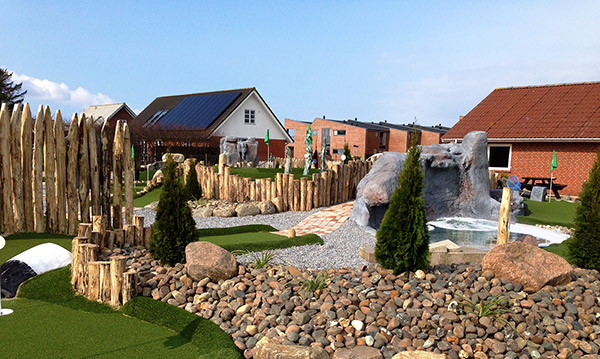  Bild – Minigolfplatz Vikingegolf in Bork Havn